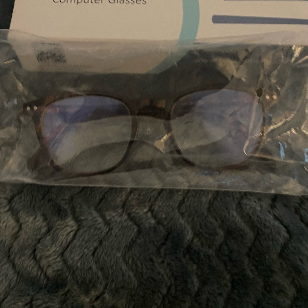 Tortoise Shell Computer Glasses - Picture 2 of 4